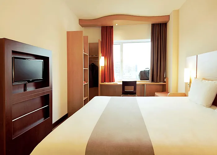 Ibis Gare 3*
