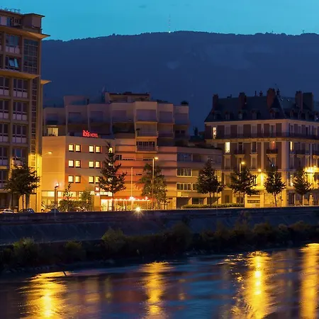 Ibis Gare 3*