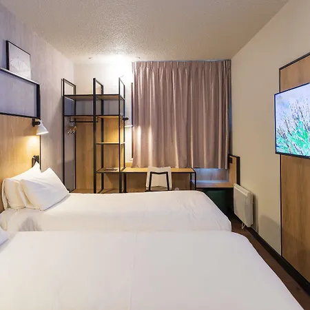 Ibis Gare Hotel 3*