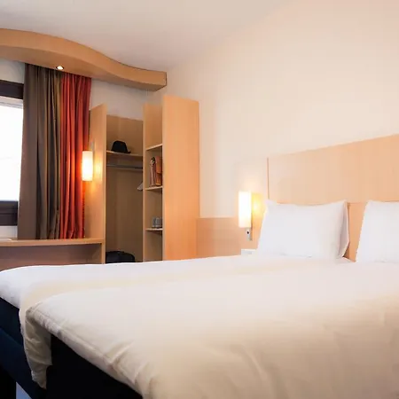 Hotel Ibis Gare 3*