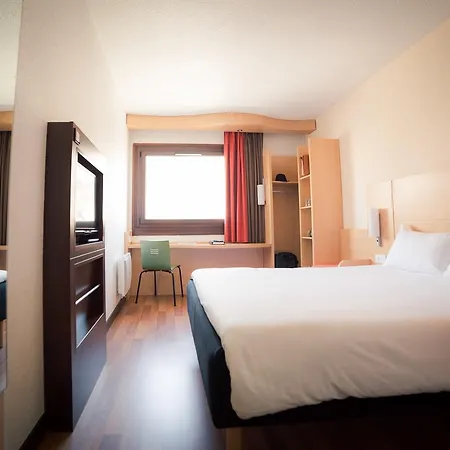 Ibis Gare Hotel